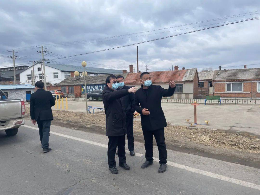 会后,冯甲伟,董秋实还到莲江口镇,望江镇,莲江口监狱农场和红旗路疫情