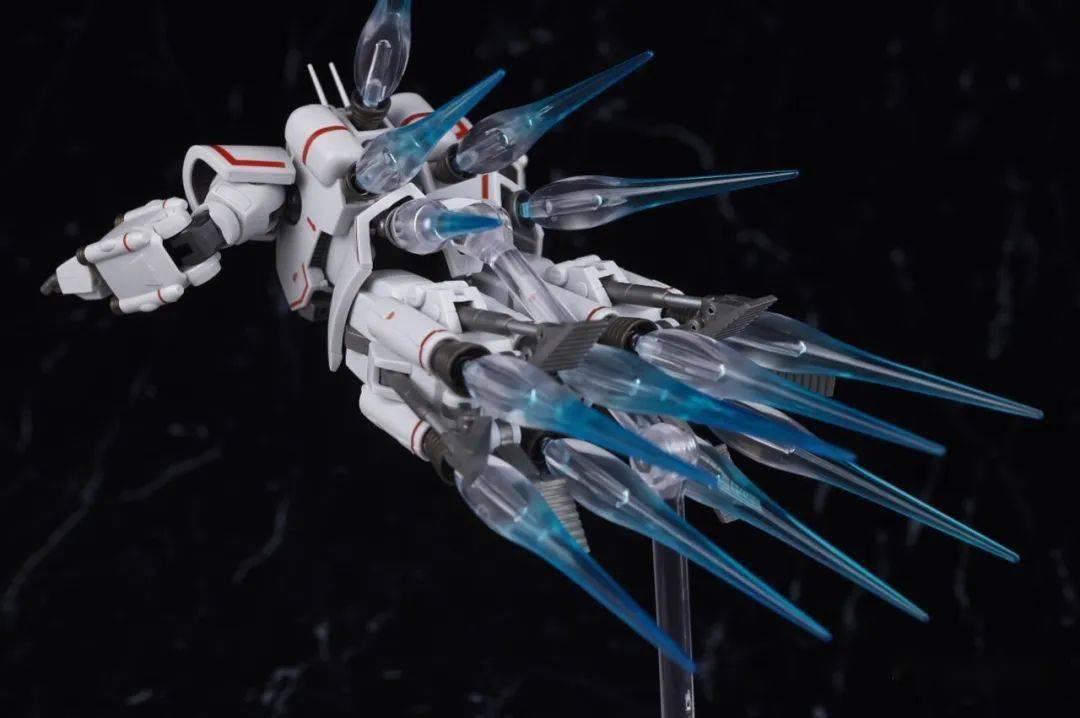 万代|模玩测评：11区测评系列 万代 R魂 高机动精神力型扎古 ANIME