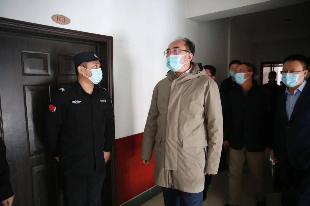 庄河市委书记申守勃深入基层调研货运车辆疫情防控管控工作_大郑镇