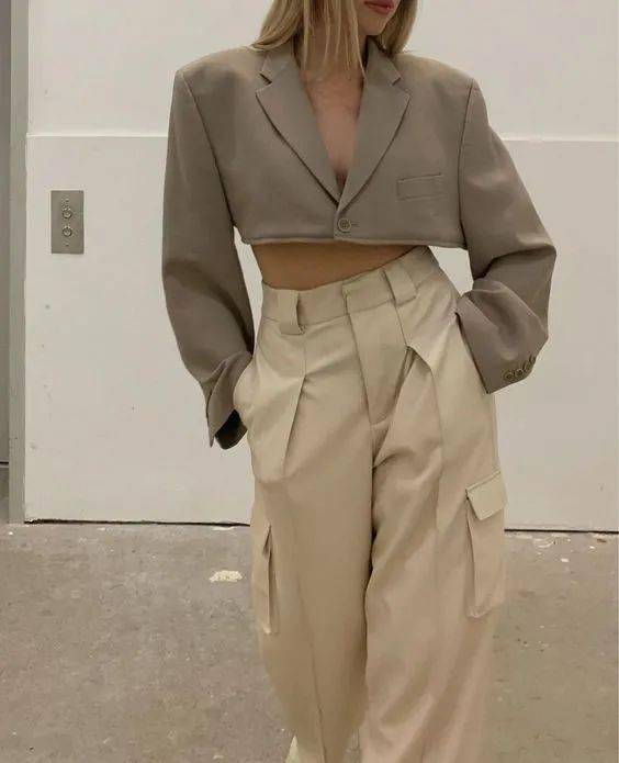 圆肩厚背怎么穿