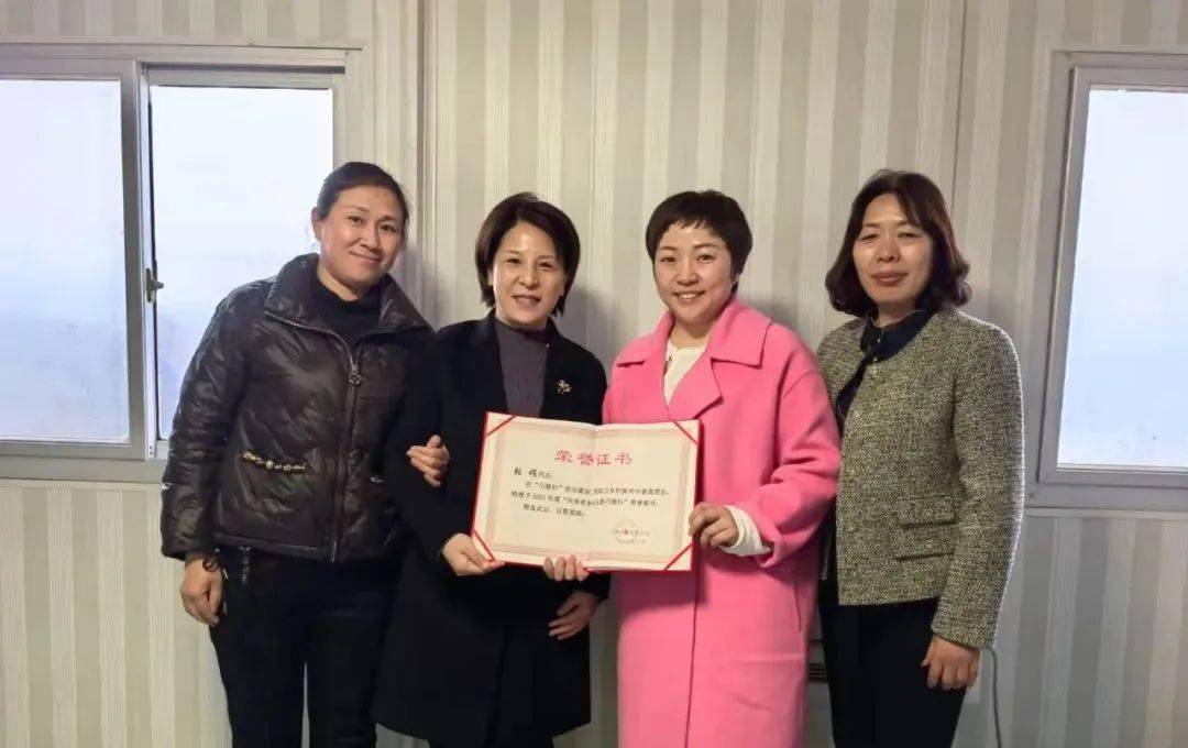 风采小韭菜做成大产业河南省乡村出彩巧媳妇系列风采展之张娟