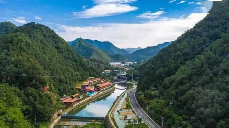 全域旅游 清明游汤河 泡温泉 品野菜 绘风筝 住民宿 乐享亲子时光 活动 会员卡 地址