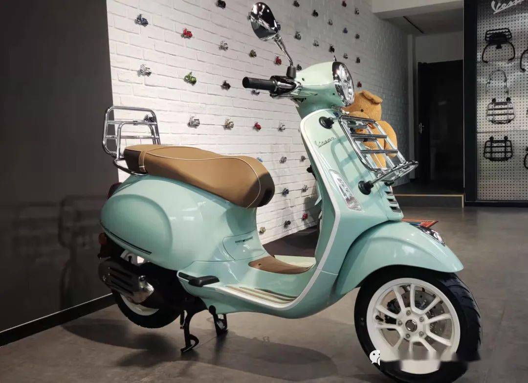 现车到店vespapicnic假日野餐版应景而来