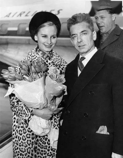 在昨晚香港电台播出的珍贵录音中,不仅包括英国国歌《天佑女王》