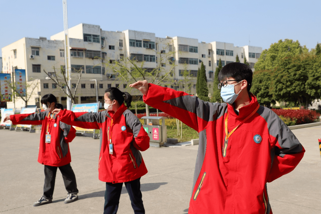 文明校园天长三中课间五禽戏强健学生体魄