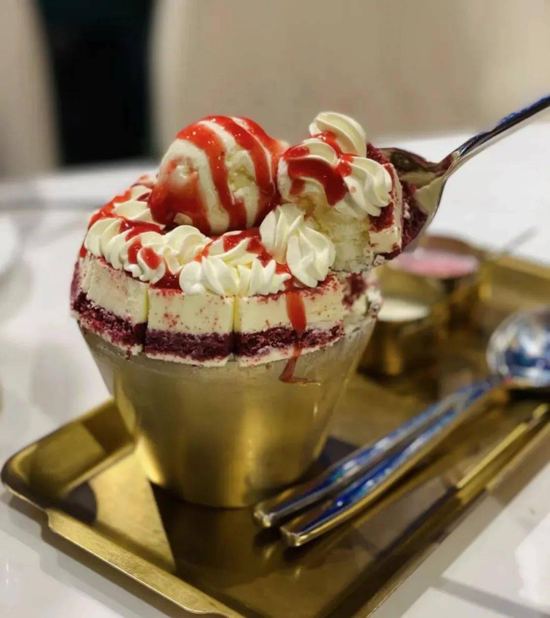 龙湖上城天街4楼icequeen艾斯葵冰餐厅88元闺蜜约会下午茶188元特色34