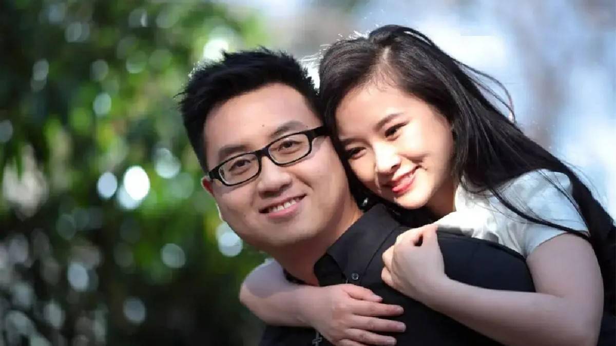 "而charles说:"你每天早上起床带上你的假肢,和我每天早上起床带上我