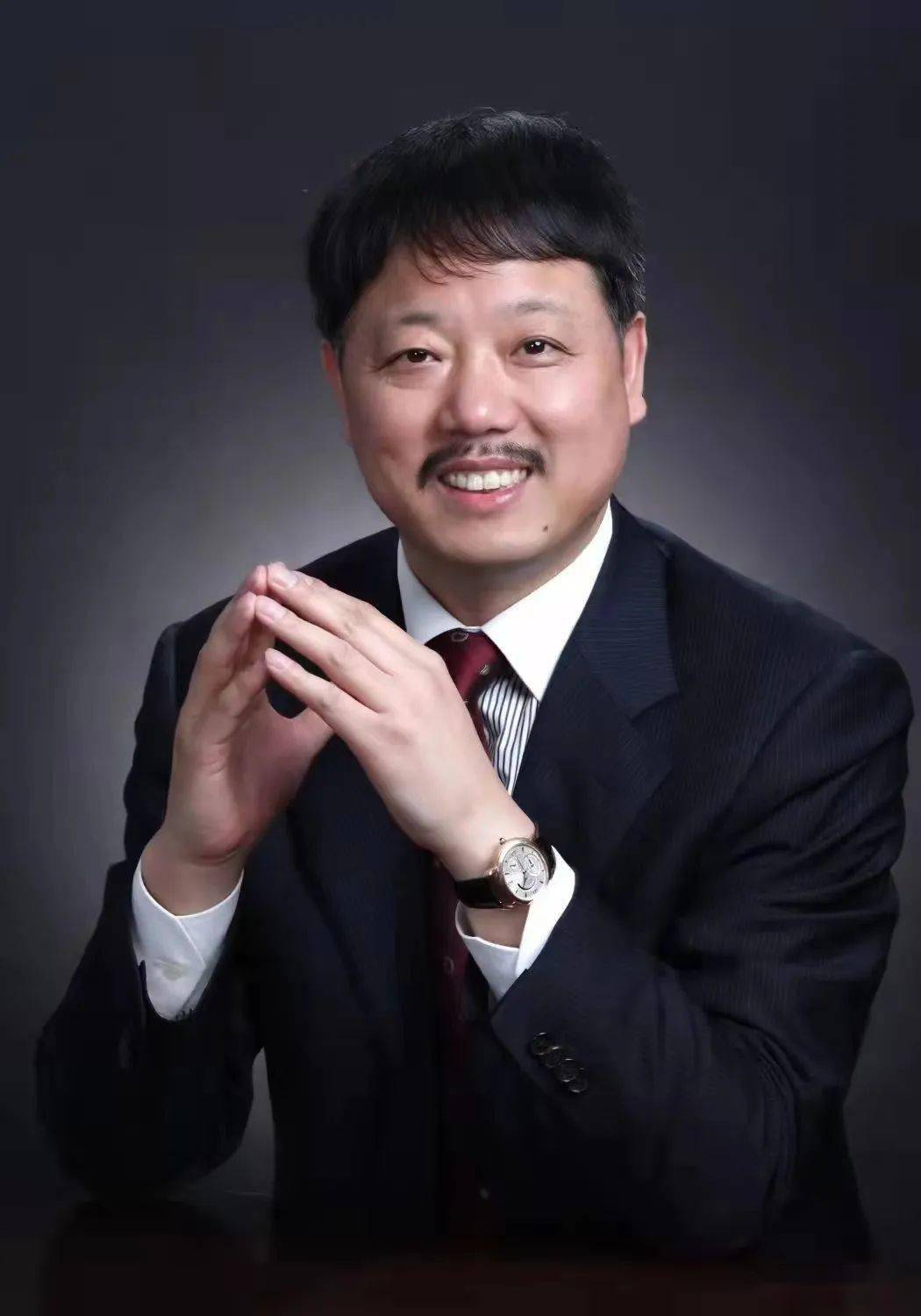 朱跃明缺乏沉淀的酱酒产品将退场传统连锁面临变革