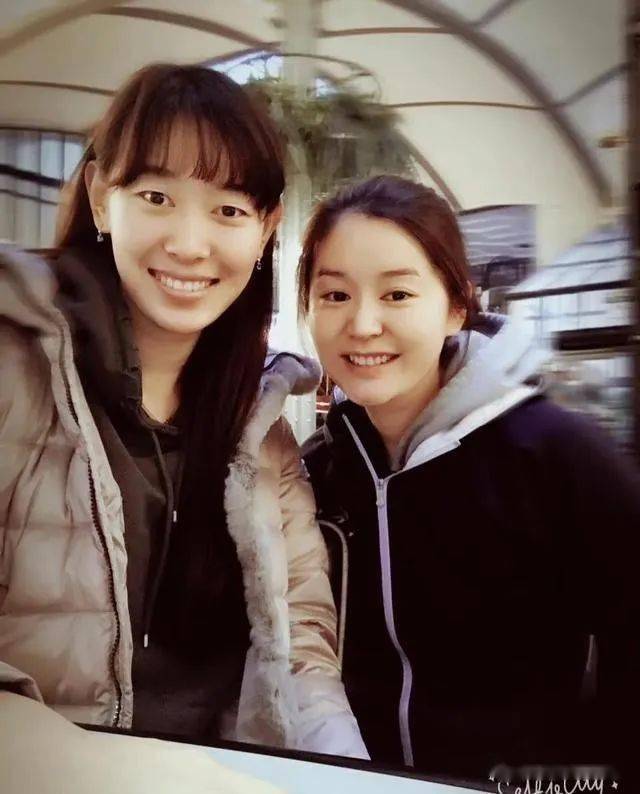 万万没想到,击剑冠军孙一文和柏雪是闺蜜,许久不见的柏雪再次回归视野