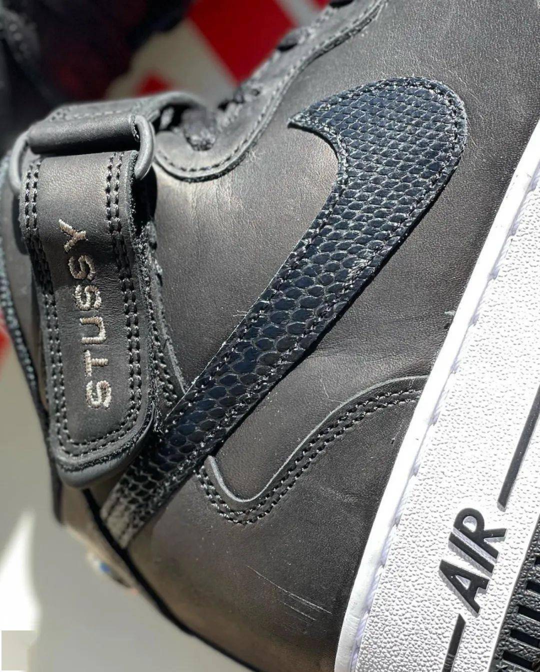 stüssy x af1 最新实物曝光网友后跟镶钻可还行