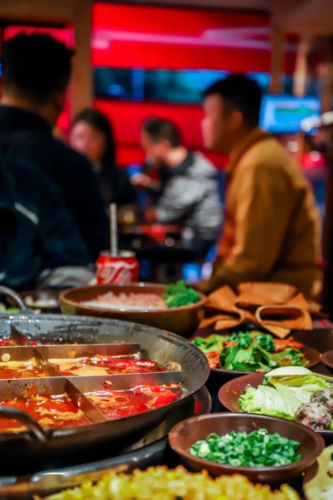 连续17天锅底免费珮姐请全重庆人吃火锅了