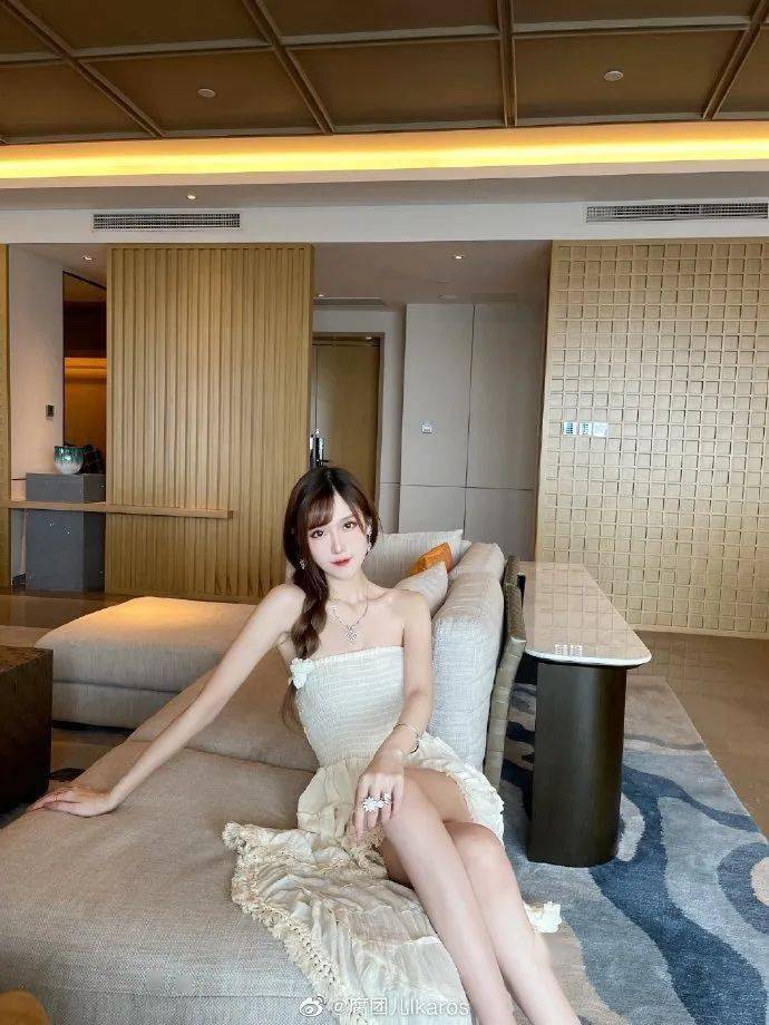 从此再无战术后退腐团儿大招被官方禁用我腿这么危险