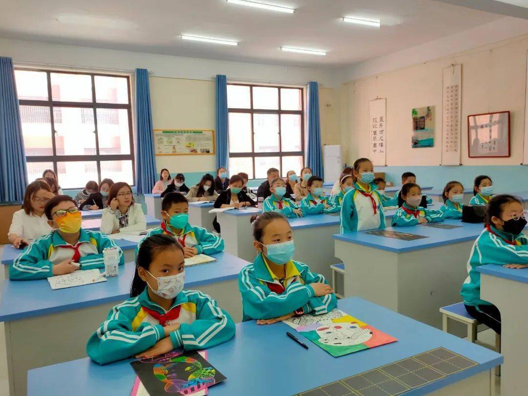 聚焦课堂主阵地 以赛促教助"双减"