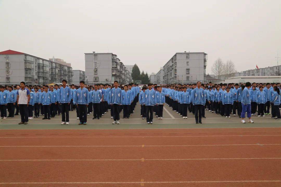 新时代文明实践传承老规矩创造新成绩仁和中学启动文明礼仪月系列活动