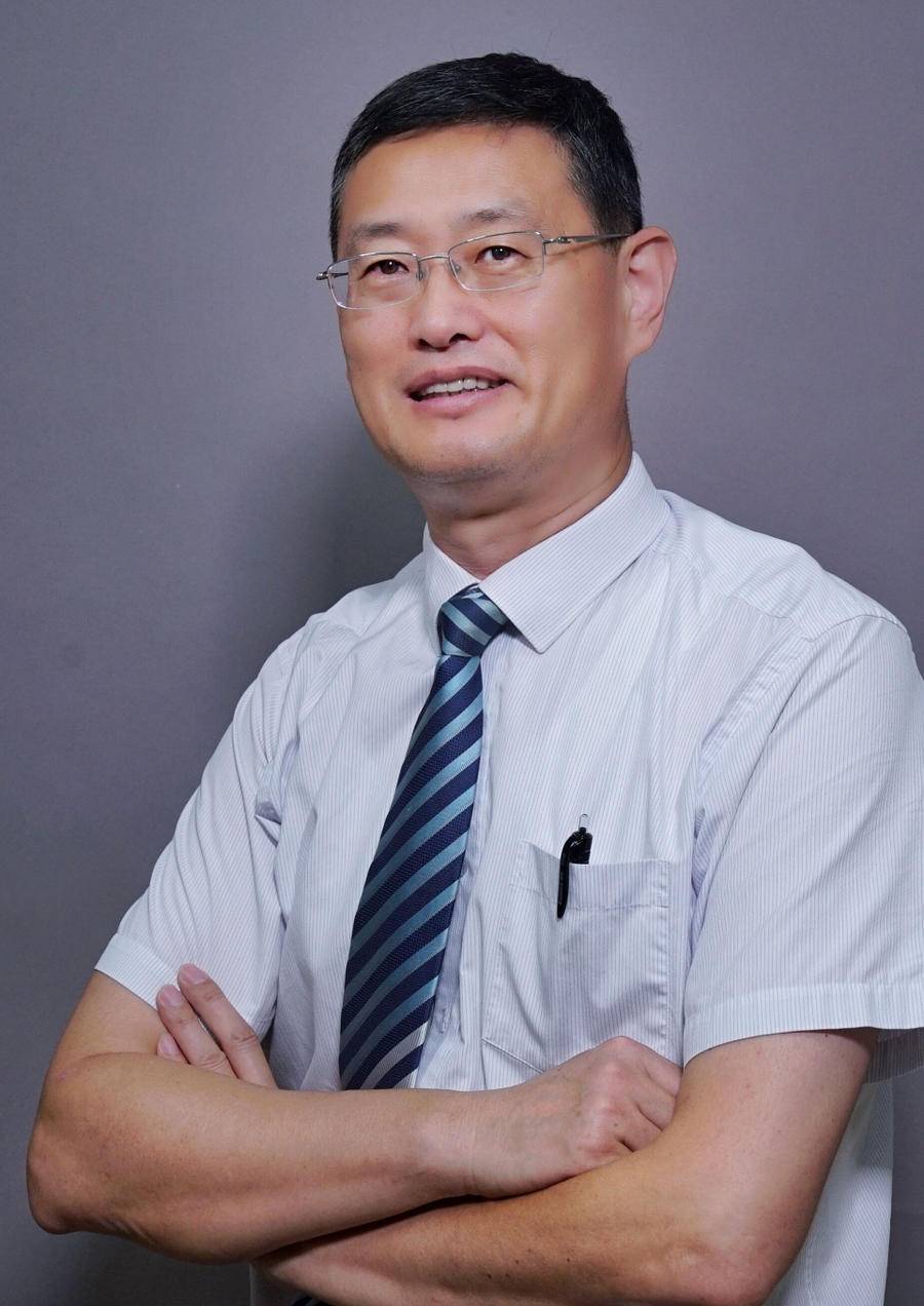 市政协委员王万春强化顶层设计综合干预提高居民口腔健康水平