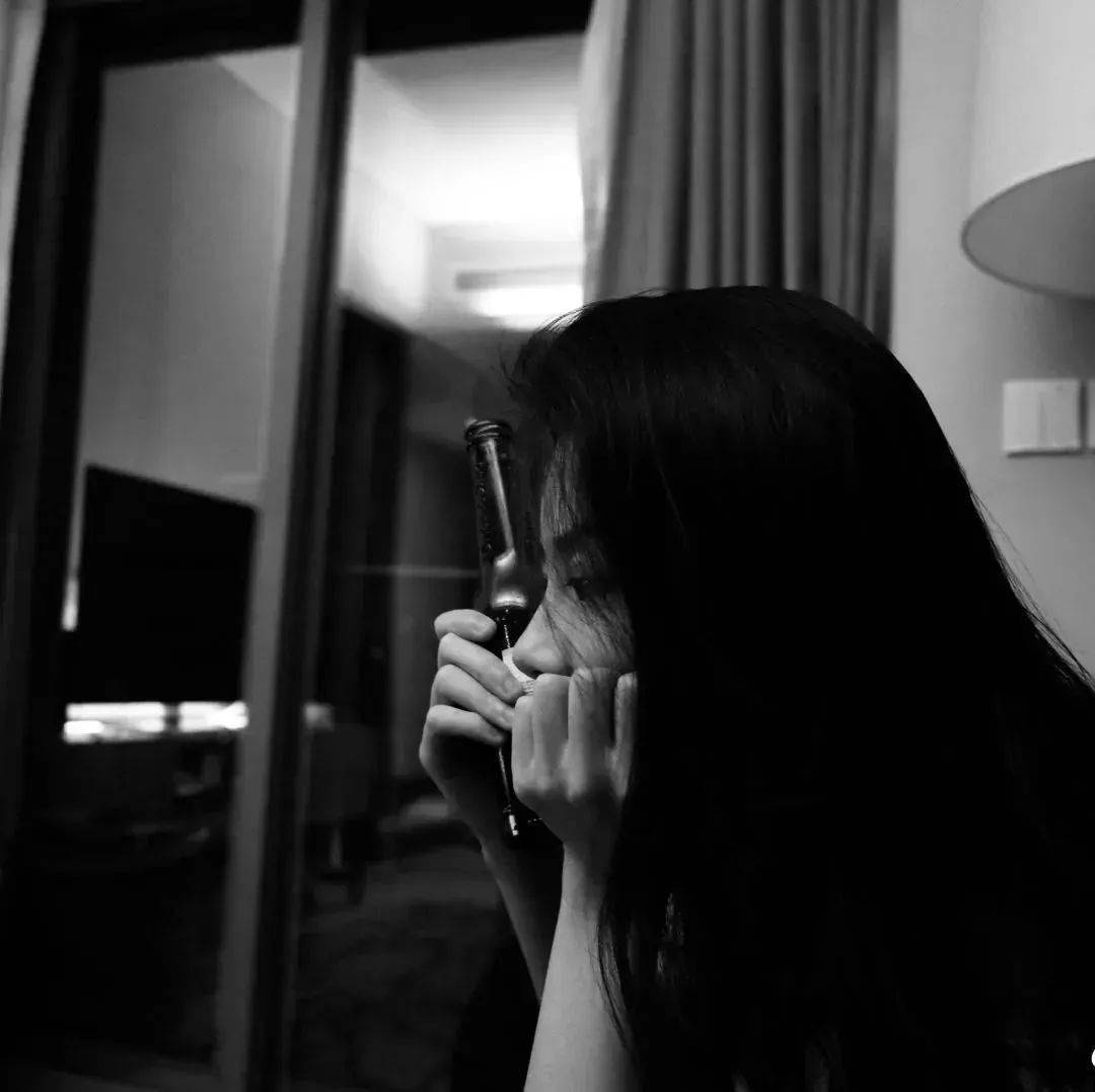 emo丧系女生头像