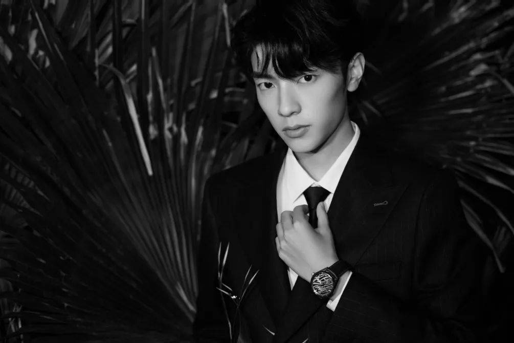 星课堂张嘉鑫的百搭时尚单品原来是它