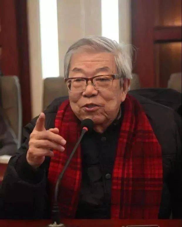 作者张永和,剧作家,国家一级编剧,原《新剧本》杂志社副主编,国务院