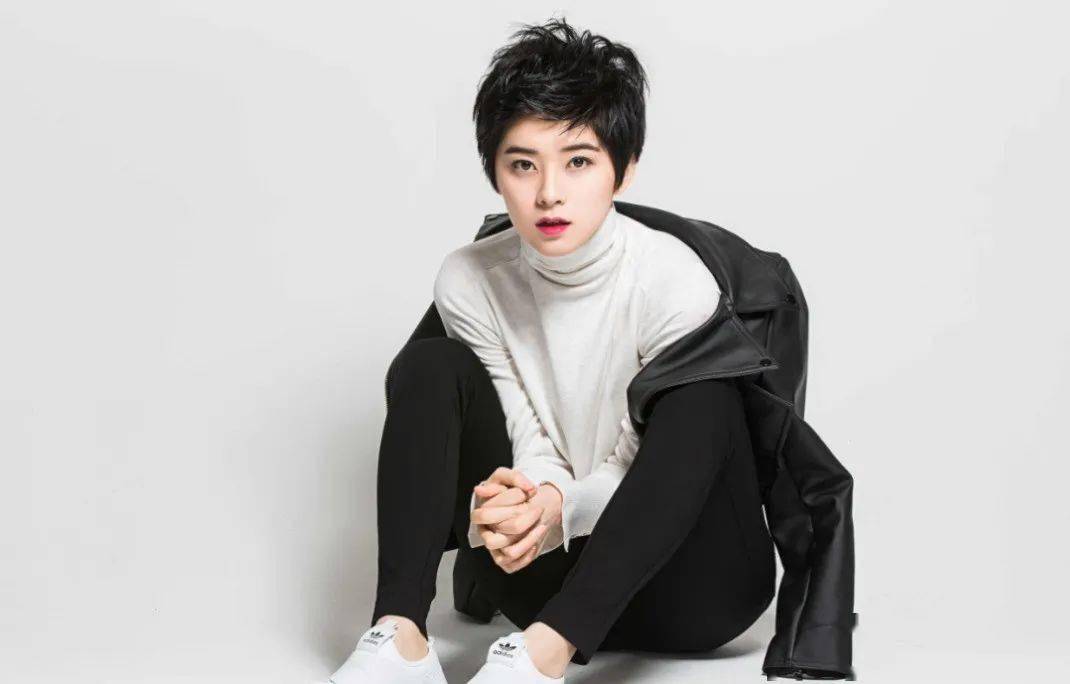 乒乓新闻汇盖世英雄梁靖昆奚美丽是意中人67云鬓花