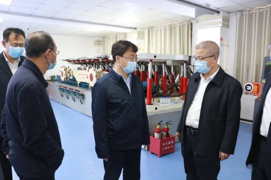 宁武县委书记高建文调研项目建设疫情防控安全生产工作