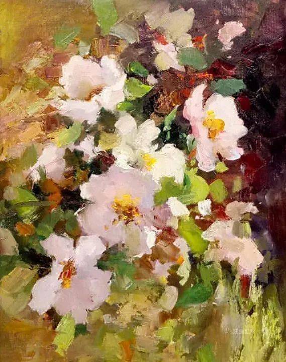 吉尔吉斯斯坦画家美妙笔触下的花卉油画明亮生动