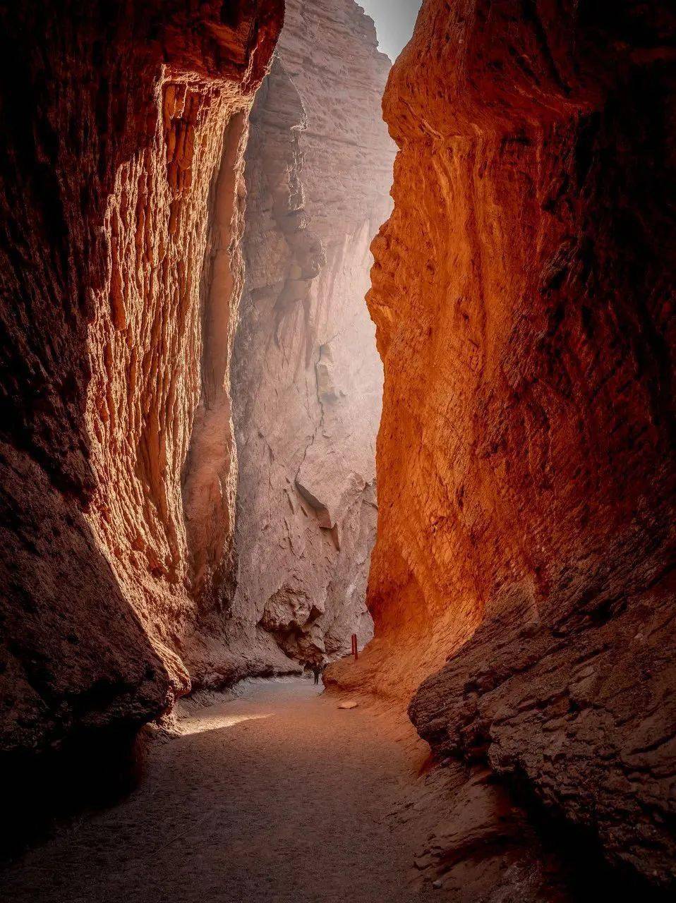 探秘中国10大最美的峡谷,不去会后悔一辈子的!_恩施_沟壑_天山山脉
