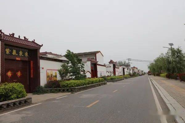 文明村镇上蔡县小王营村醉美四月天乡村靓丽景