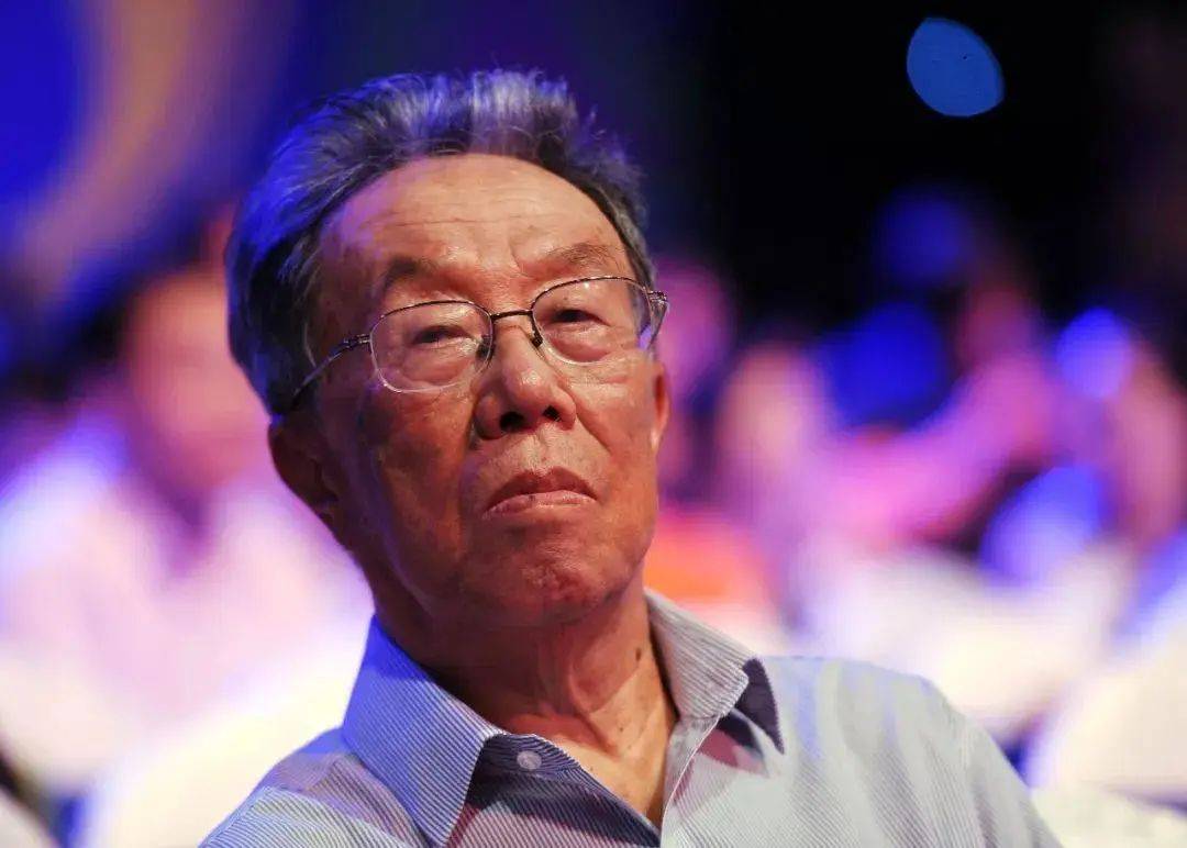 前文化部长王蒙:不要相信那些自己不做什么却要求别人冲呀冲的人_生活_逆境_中国