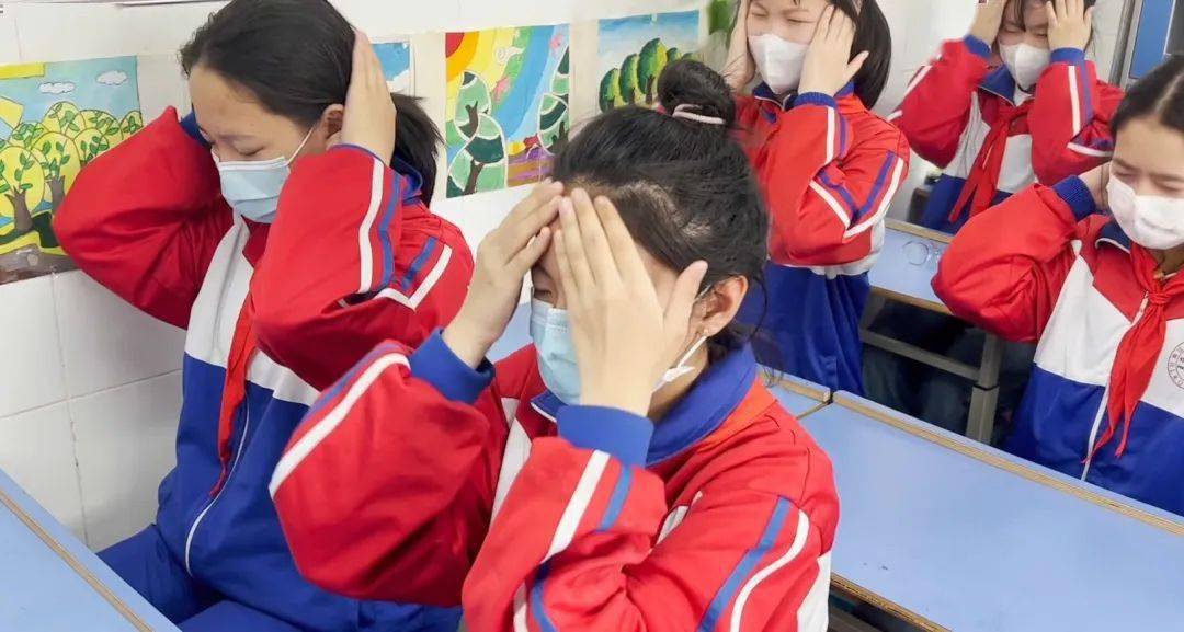 明目功进校园 让青少年"目"浴阳光_儿童_海拉尔区_文化
