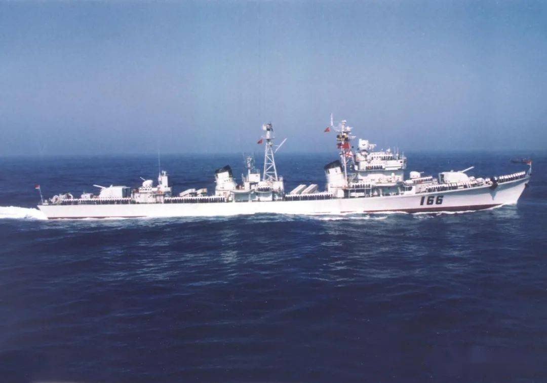 人民海军驱逐舰盘点上从四大金刚到神州第一舰