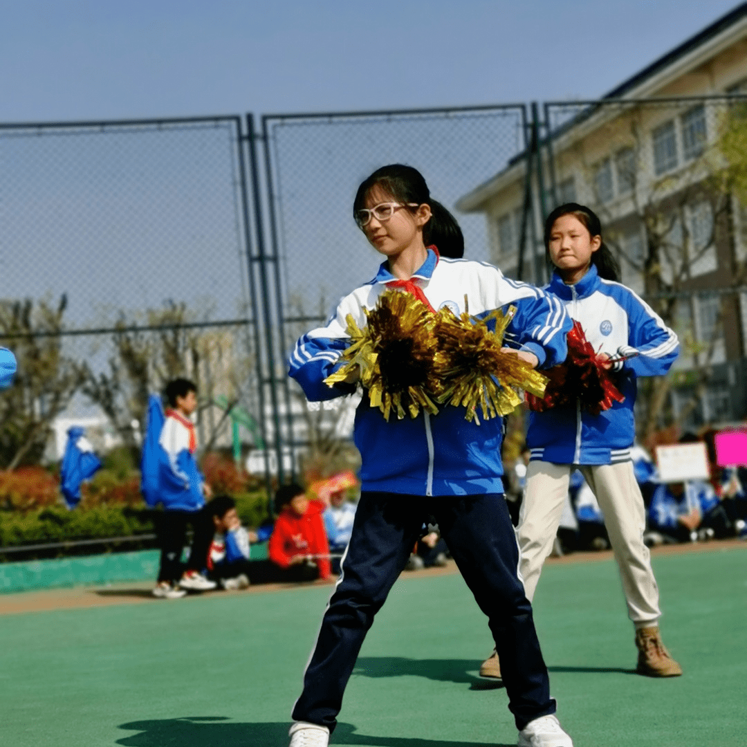 67迎篮而上尽显春日校园风采东港实验学校2022阳光体育节五年级专场