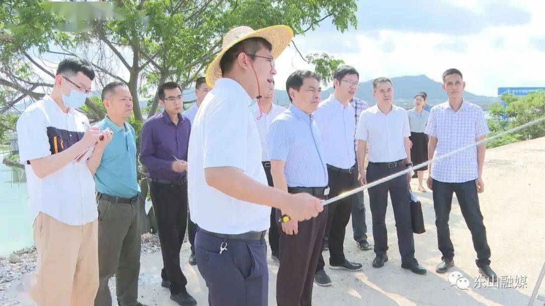 县领导曹威,蔡猛添以及相关部门负责人参加调研.推进项目建设!