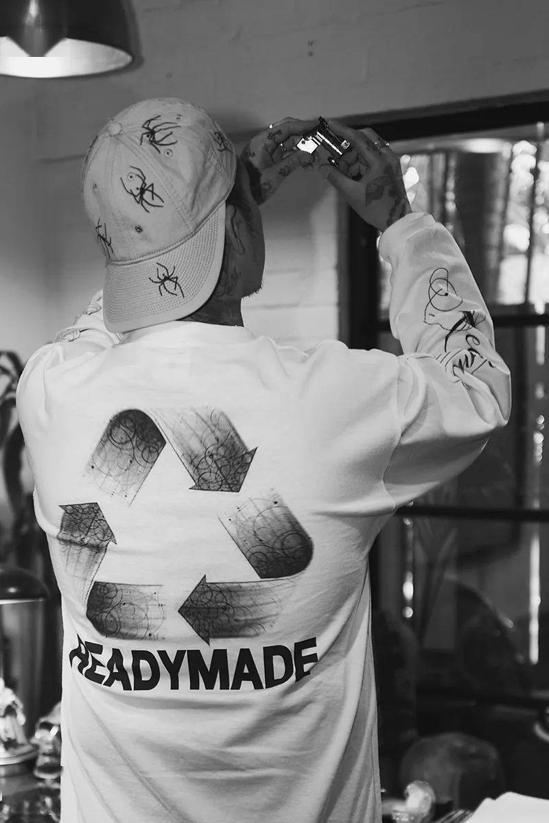   左滑查看更多readymadereadymade 的最新合作请来了世界知名纹身