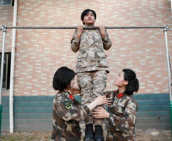 武警女兵的新訓初體驗