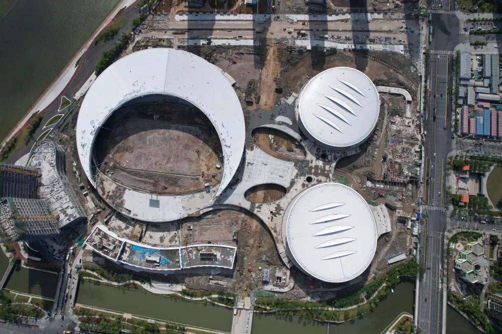 最新进展瓯海奥体中心一场两馆金属屋面完成