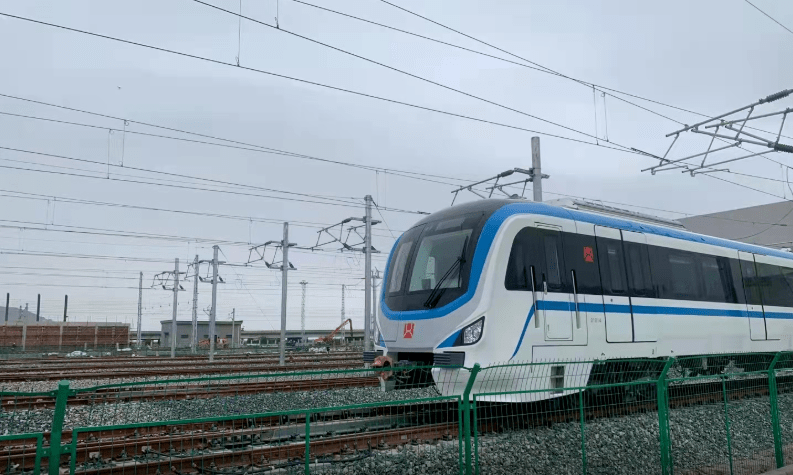 力争6月30日前实现试运行台州市域铁路s1线一期工程实现电通首批动车