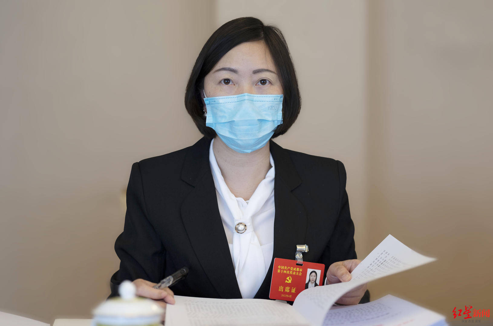 成都市第十四次党代会代表 杨娟杨娟介绍说,成都市锦江区社会组织发展