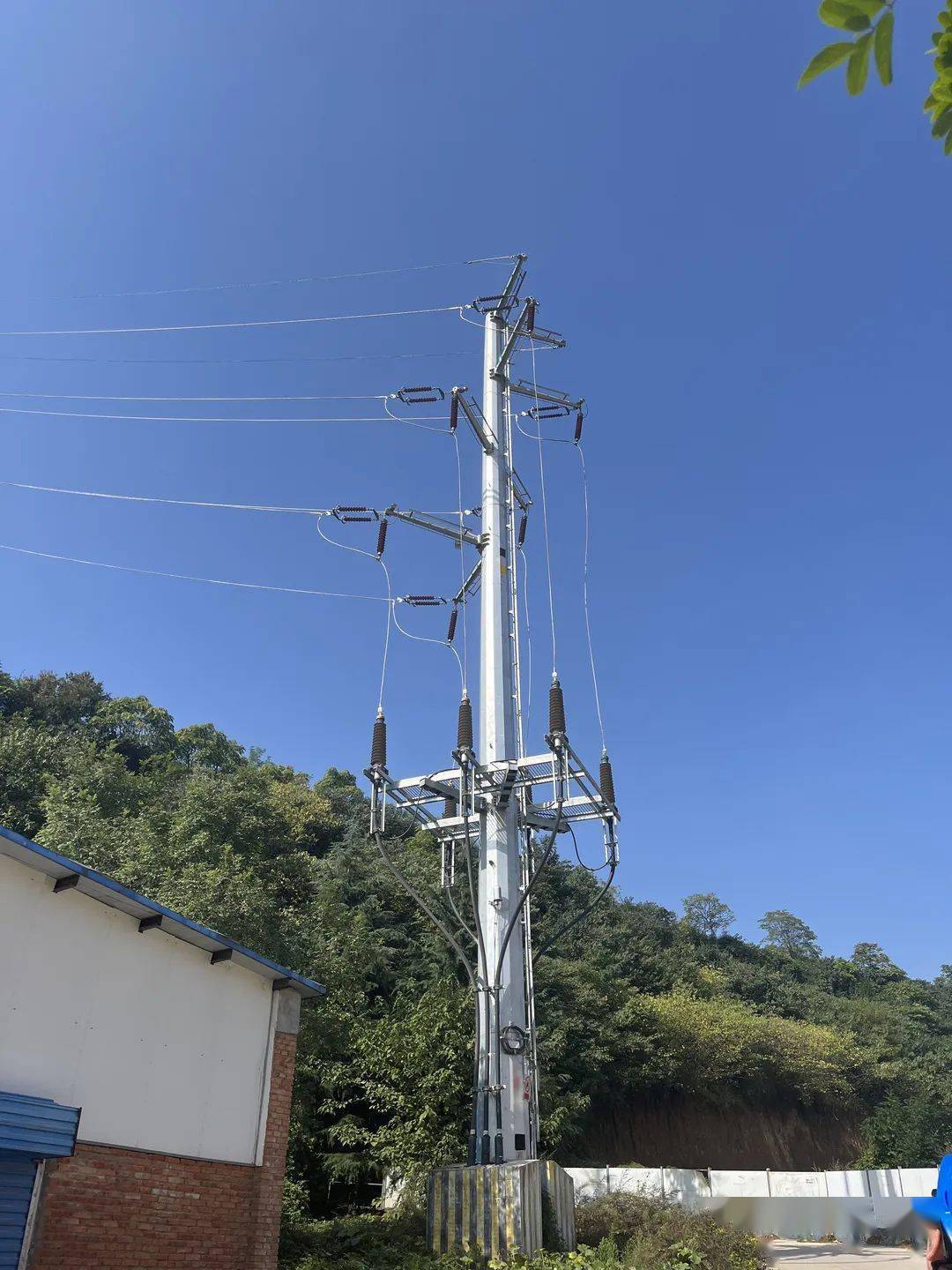 各式各样的电缆终端塔(50张高清照片版!)_案例_杆塔_设备