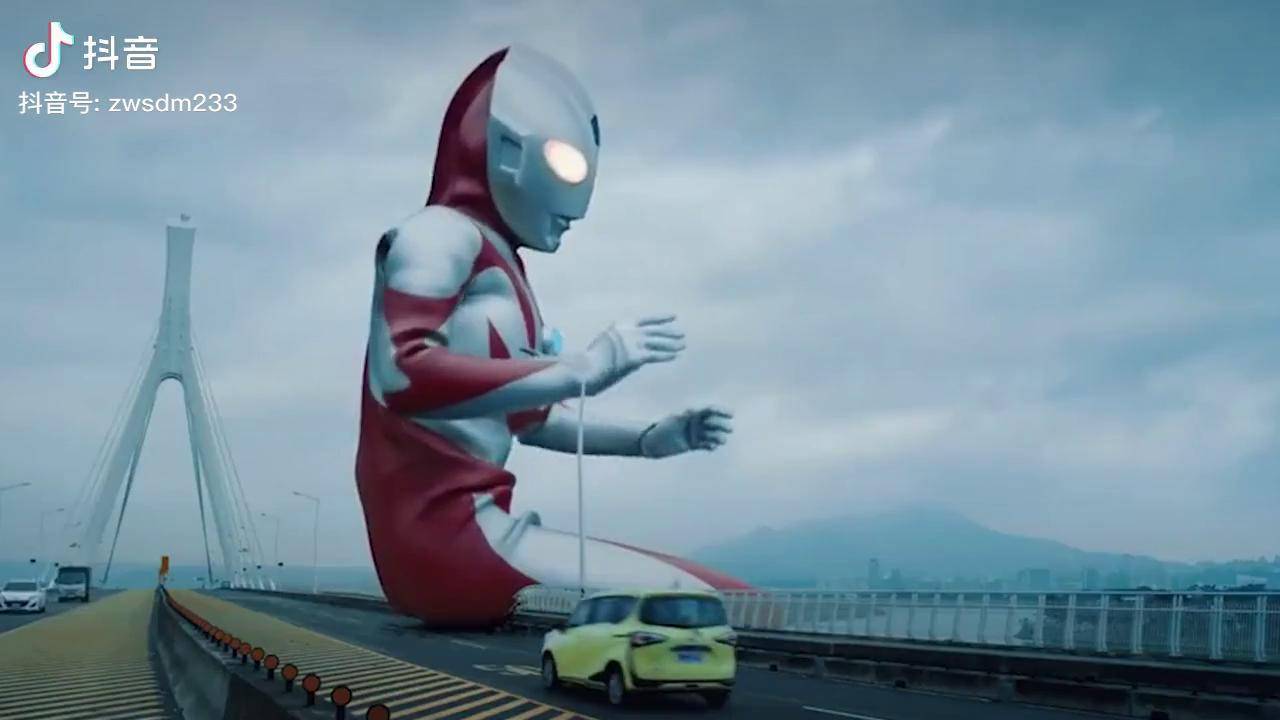 奥特曼中4个落泪场景杰克一命换一命雷欧与兄弟反目成仇