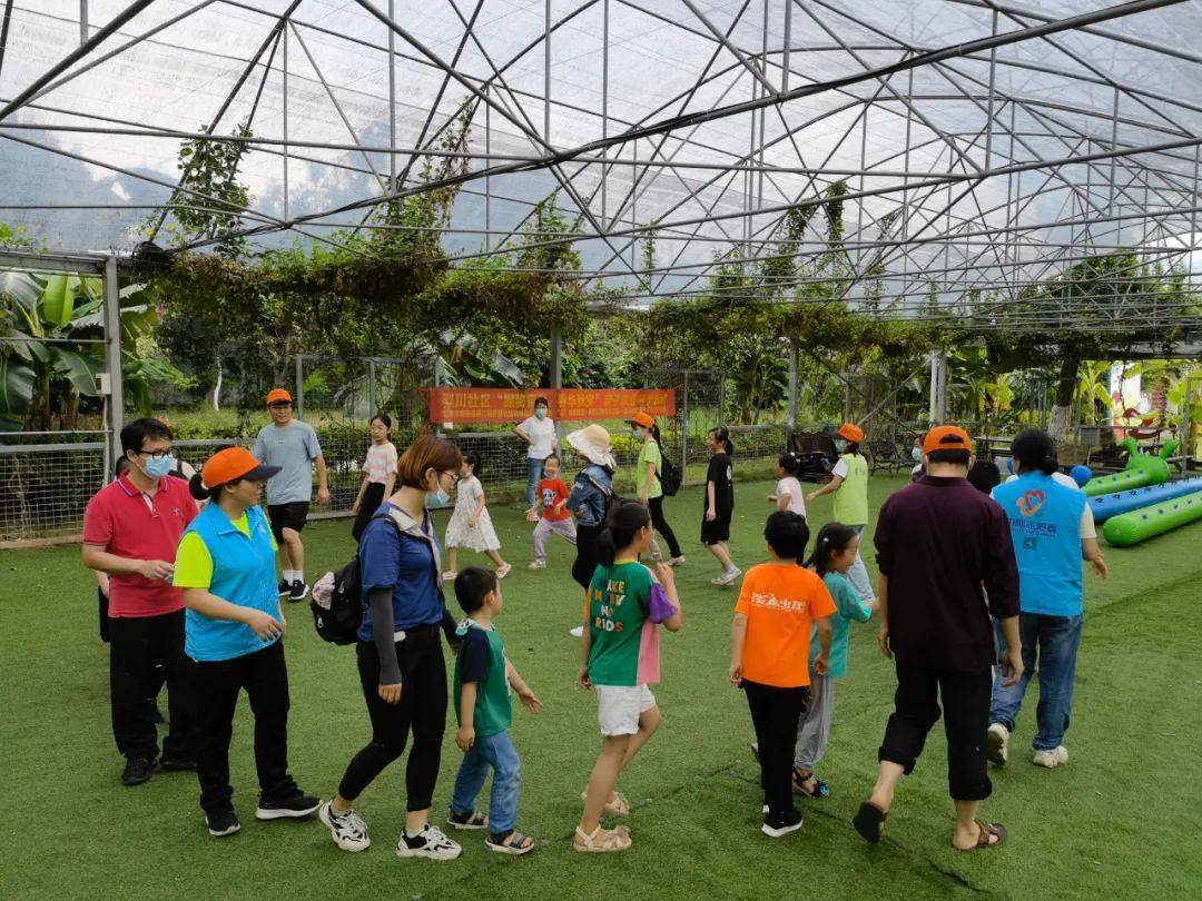 梨川社区探秘自然春华秋实亲子农业研学活动