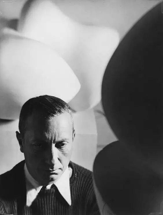 达达主义创始人jean arp雕塑作品欣赏_tzara_阿尔普_tristan