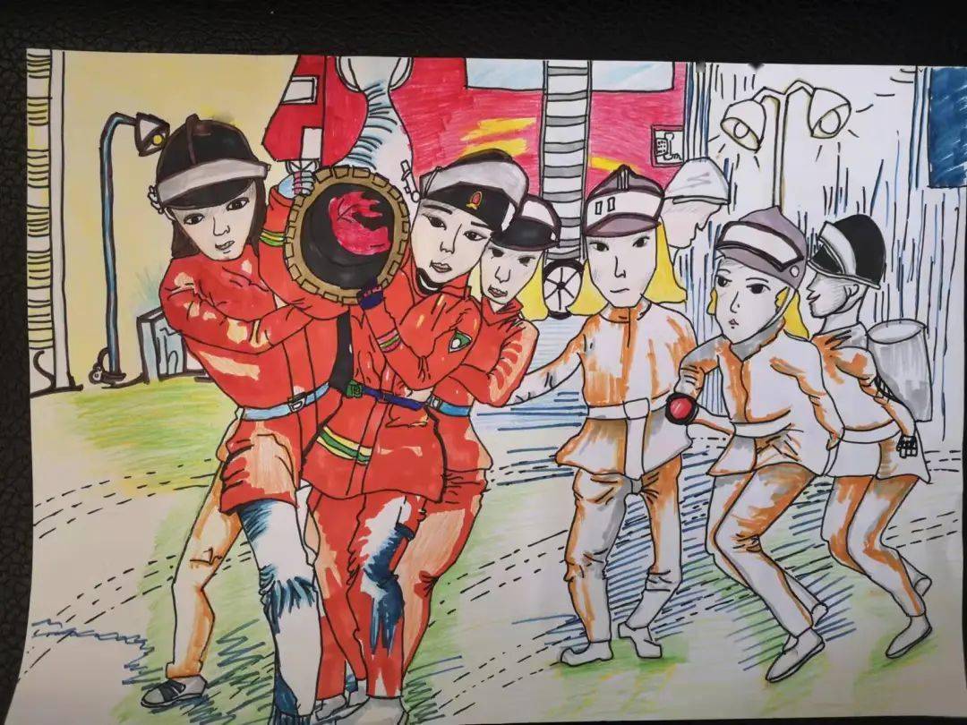 左右滑动查看更多>>>学生们还绘制了手抄报,漫画等作品,让燃气安全