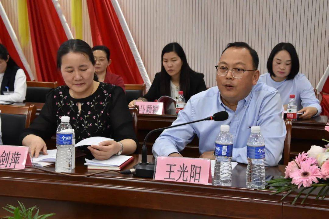 展巾帼风采绽时代芳华古林镇率先在全区完成镇乡街道妇联换届选举工作