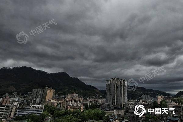 五一假期 华北等地暖热回归 5月3日气温或30 以上 华南 地区 部分