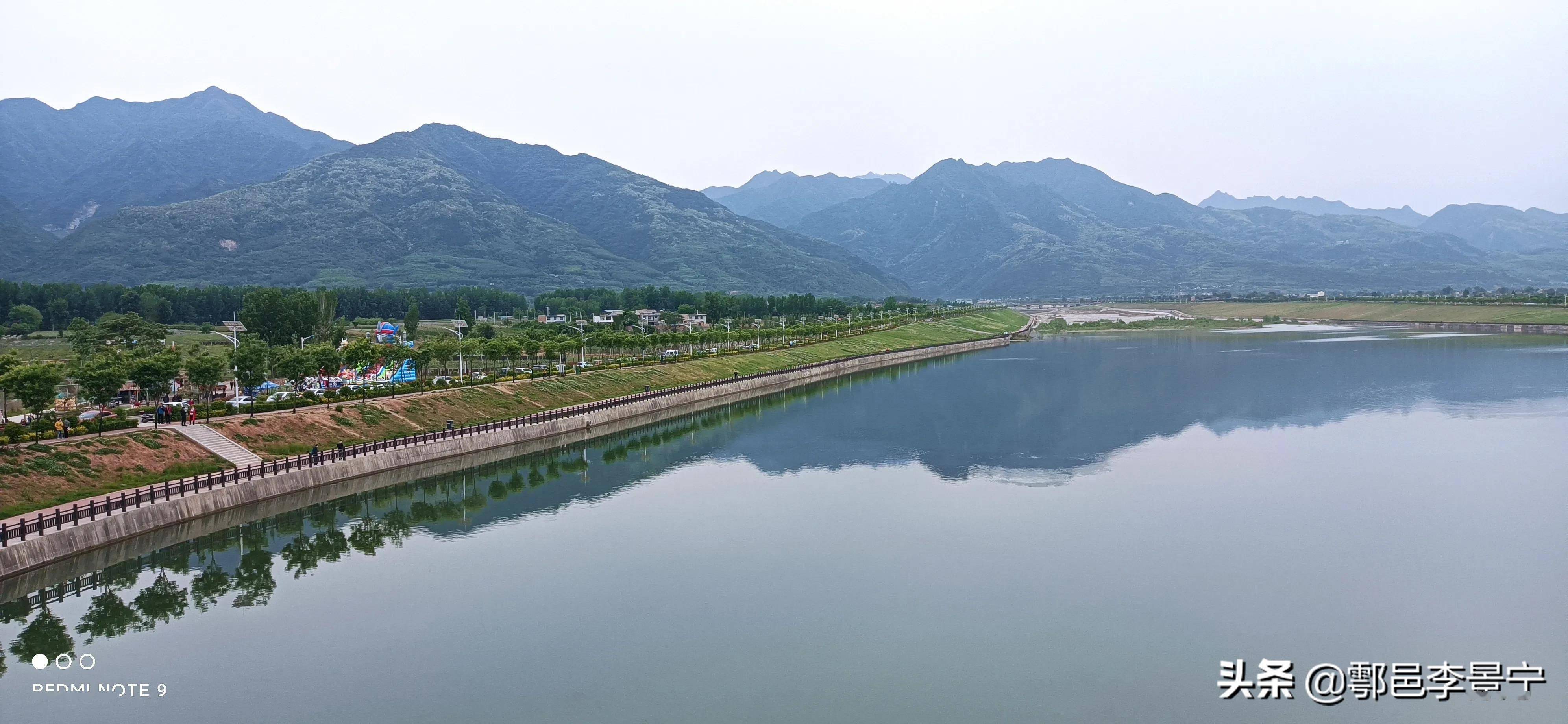 壬寅季與詩友春觀西安市鄠邑區天橋湖五一節前美景文李景寧