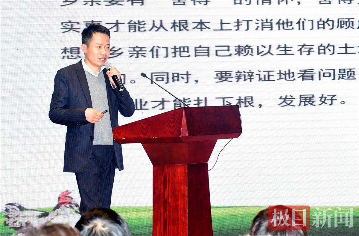 2012年,张宏林回到黄陂老家,在武汉市和黄陂区相关部门的支持下,建起