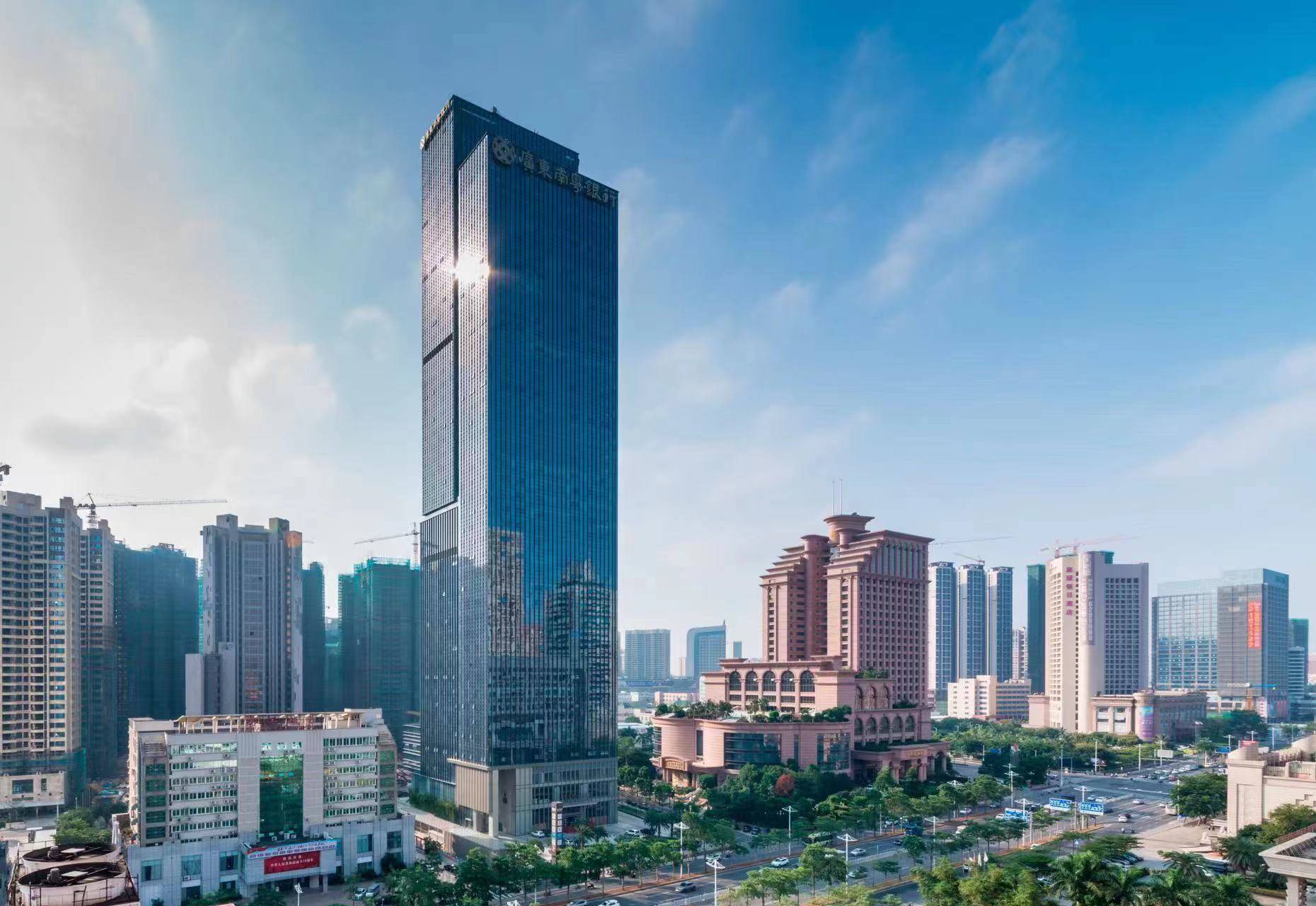 在成功引进粤财控股为控股股东后,近日记者了解到,广东南粤银行借助