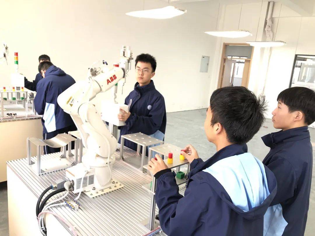 我市首家综合性技师学院开始招生!_丽水市_技能_院校