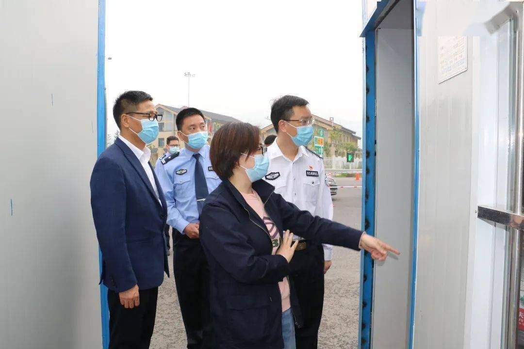 萧山区副区长,公安局长张亮到楼塔检查指导"五一"假日安保工作