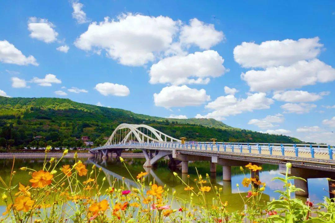 烂漫春日 网红赏花打卡之旅 | 梦回白鹿原,赏花鹿走沟_蓝田_西安_文化